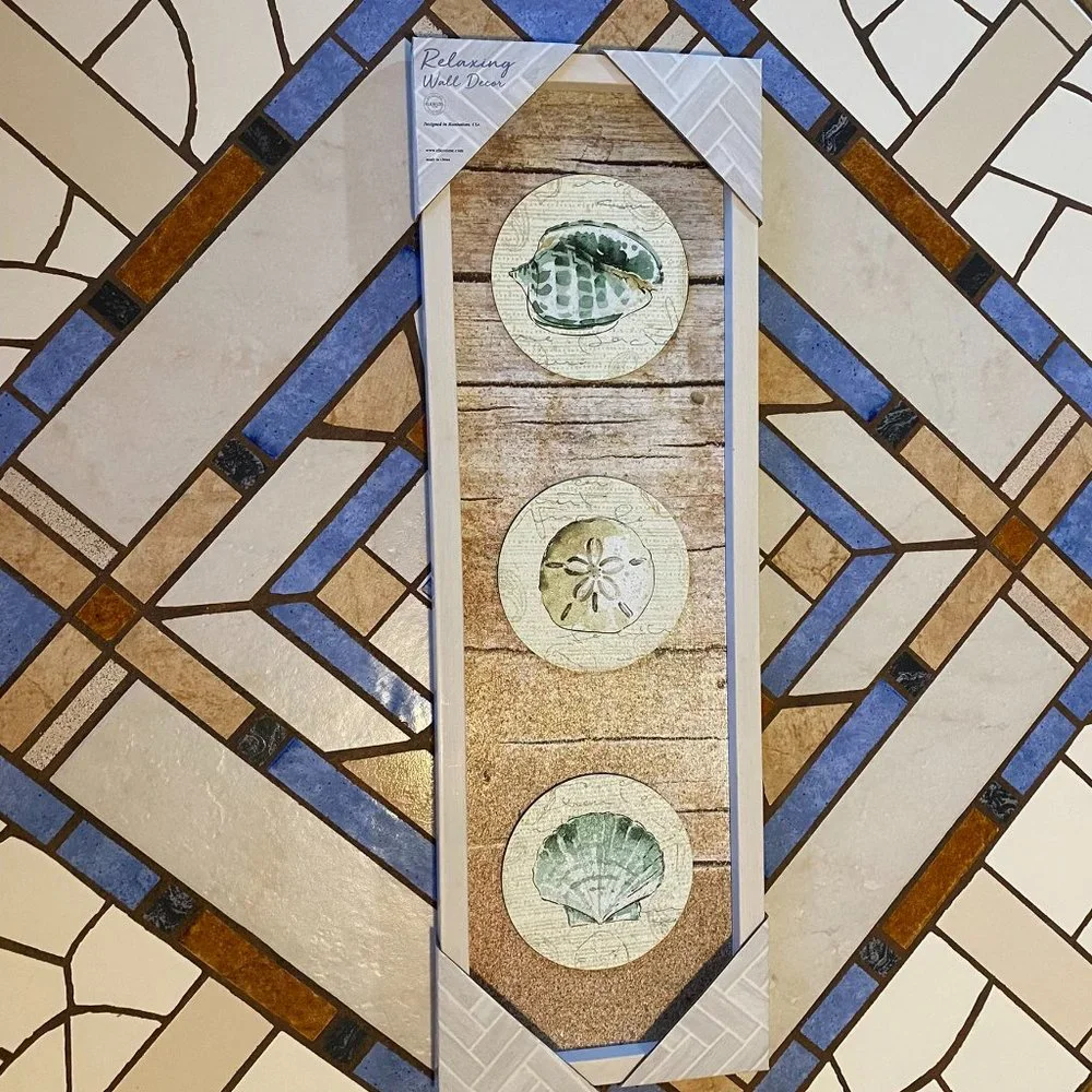 Beachy Shell Wall Hanging - Picture 2 of 6